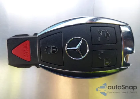 2014 Mercedes-Benz E 350 z USA, uszkodzony, nr VIN WDDHF5KB0EB043249